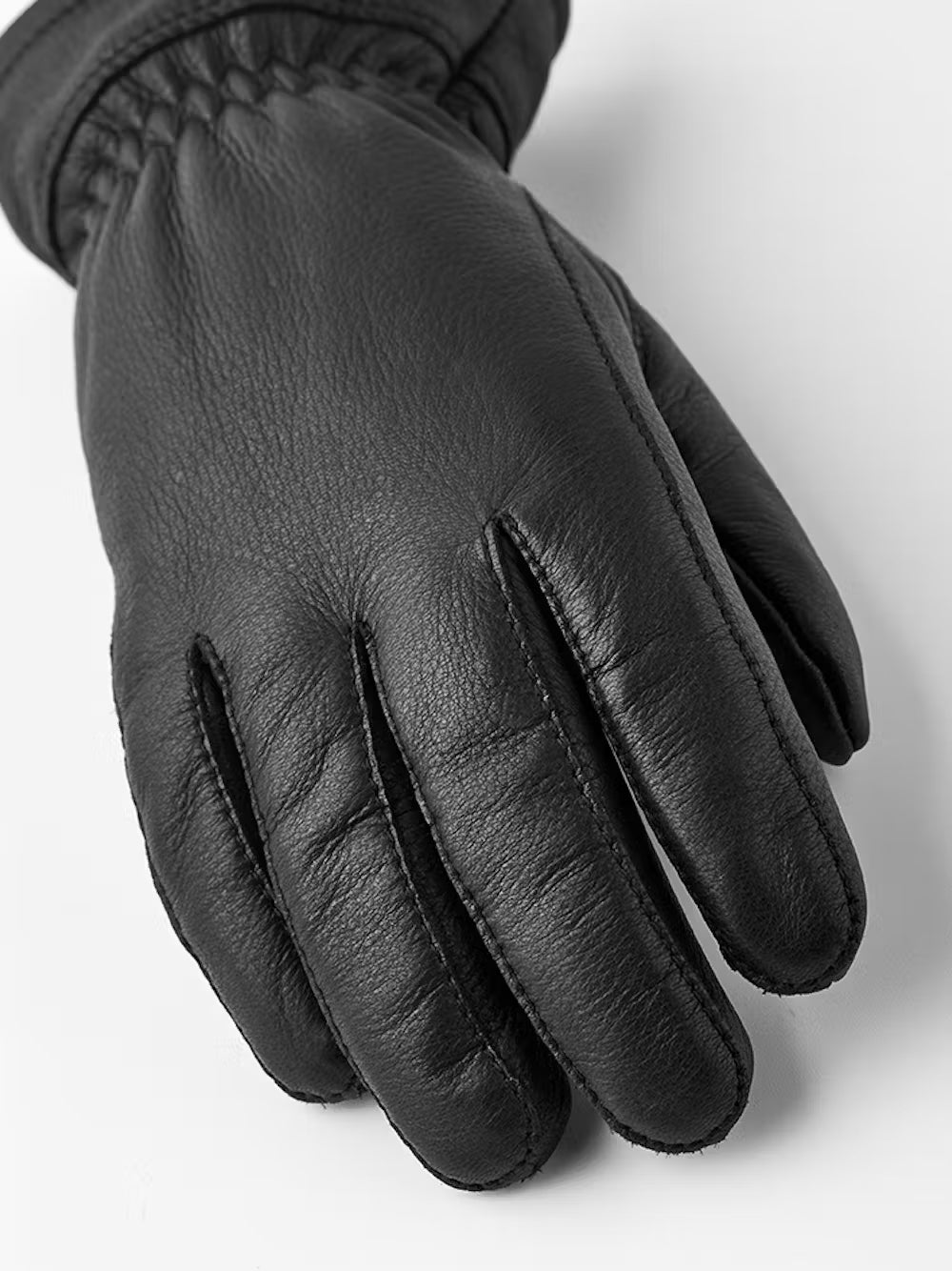 Buvika Deerskin
