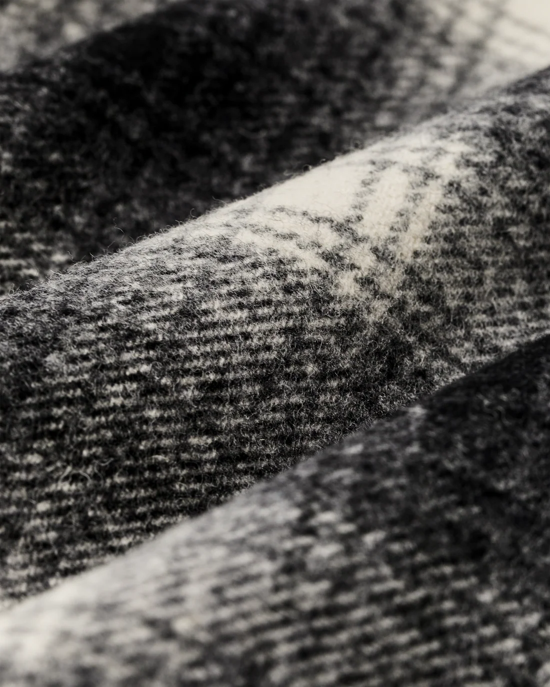 Insulated Wool Short Cruiser
