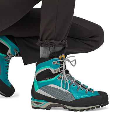 Patagonia Women's Terravia Alpine Pants - Short
