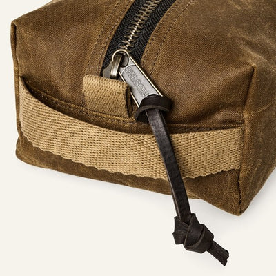 Kit de voyage en tissu d'étain