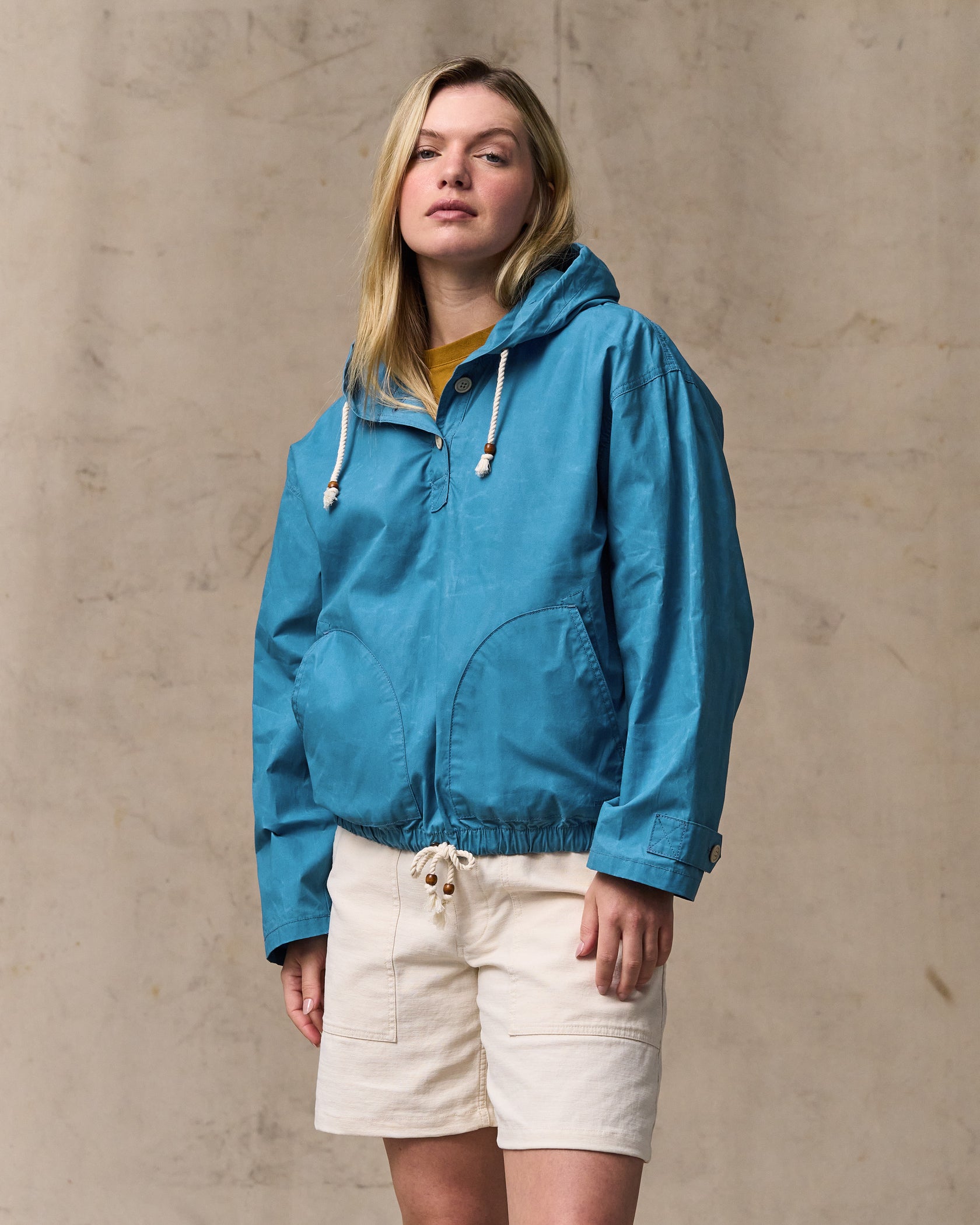 Women's Ranger Hooded Popover